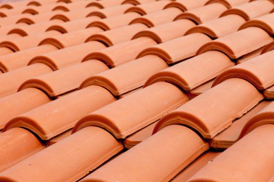 6 Ways To Know It’s Time To Replace Your Tile Roof