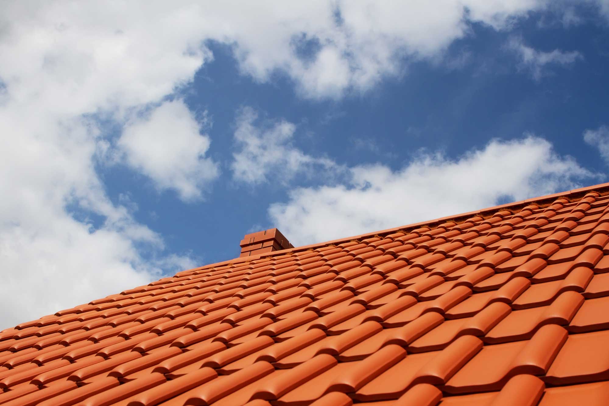 Close-up of terracotta clay tile roof tiles on a Central Florida home